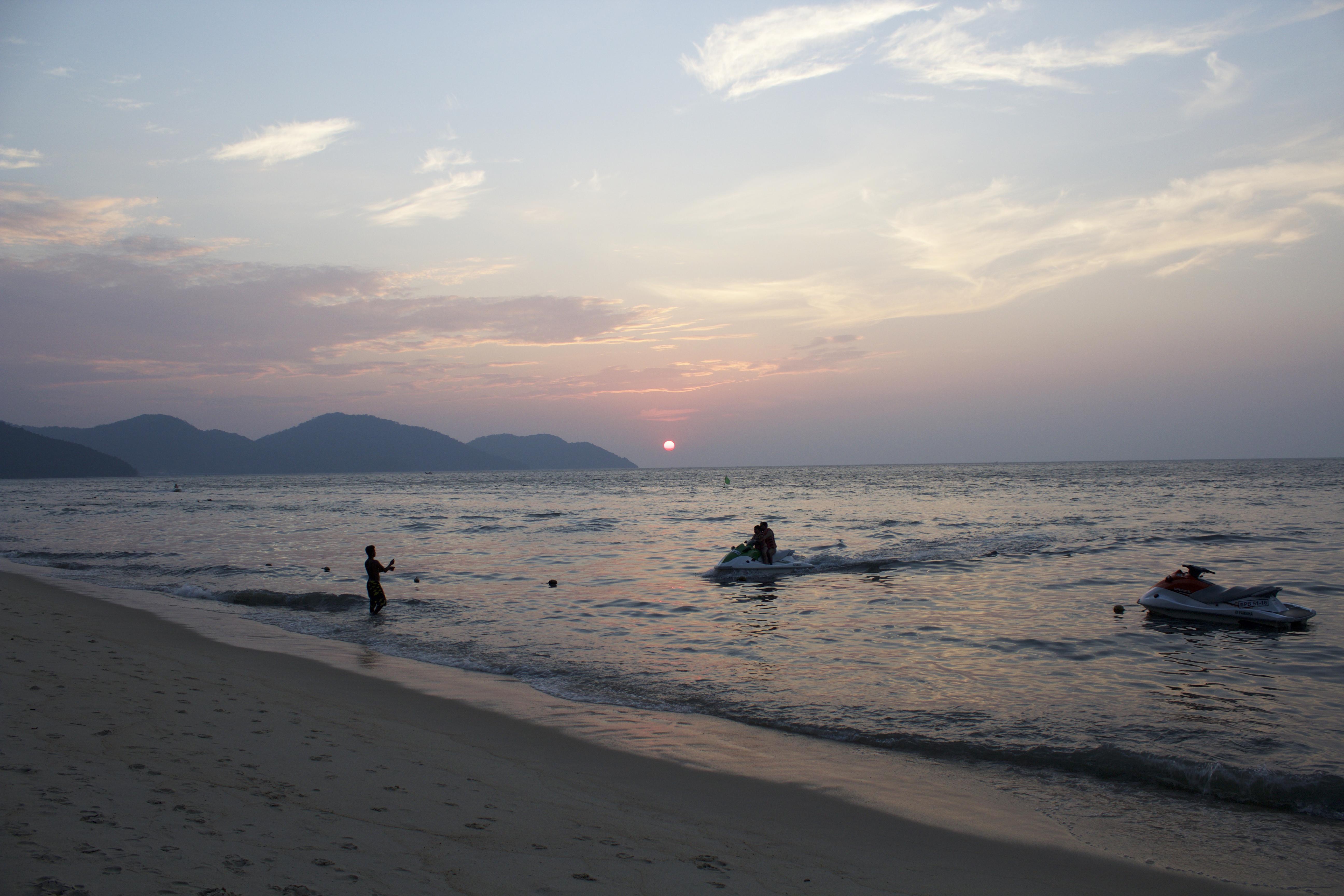 Lone Pine, Penang, A Tribute Portfolio Resort Batu Ferringhi Exterior foto